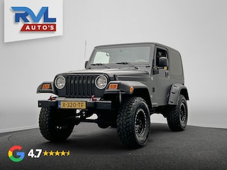 Jeep Wrangler 4.0i Hardtop TJ Automaat Airco Apple Car play Matte zwarte Wrap