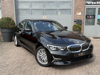BMW 320i Executive Edition Automaat / Leder / Sportstoelen.