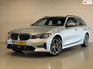 BMW 3-serie Touring 330e High Executive Sportline Shadow | SPORTSTOELEN | LEDER | CARPLAY | VIRTUAL | CLIMATE
