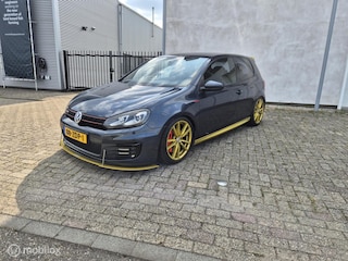 Volkswagen Golf 2.0 GTI