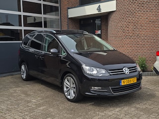 Volkswagen Sharan 2.0 TSI Highline 7p. Pano |Leer |DSG