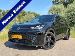 Volkswagen T-Roc 1.5 eTsi R-Line First Edition / BTW Auto / Automaat / 20"LM Velgen / Camera / Panorama dak / Stoelverwarming