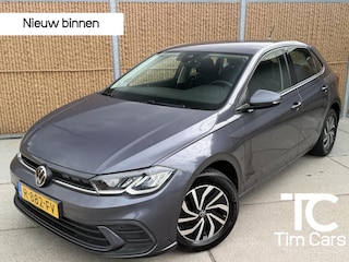 Volkswagen Polo 1.0 TSI Life Business Stoelverwarming | LED verlichting | Climate control | Cruise control adaptief | Apple CarPlay/Android Auto | Navigatiesysteem | Rijstrooksensor | Parkeersensoren voor en achter