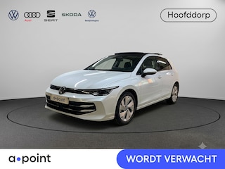 Volkswagen Golf 1.5 eHybrid Style Edition 204 pk Automaat (DSG) | Verlengde garantie | Navigatie | Panoramadak | Trekhaak (wegklapbaar) | Parkeersensoren (Park assist) | Achteruitrijcamera | Head-up display |