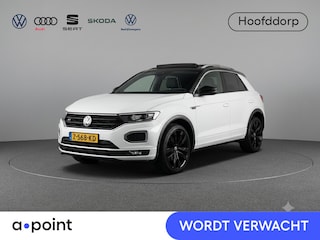 Volkswagen T-Roc 1.5 TSI R-Line 150 pk Automaat DSG) | Navigatie | Panoramadak | Trekhaak (afneembaar) | Parkeersensoren (Park assist) | Achteruitrijcamera | Keyless | R-Line |