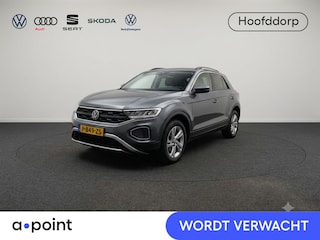 Volkswagen T-Roc 1.0 TSI Life 110 pk | Navigatie via App | Parkeersensoren (Park assist) | Achteruitrijcamera | Adaptieve cruise control | LED koplampen |