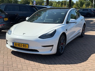 Tesla Model 3 Standard RWD Plus 60 kWh / FACELIFT / Autopilot / Panoramadak / Camera / Leder / 19'' / Leder / Premium Audio / Warmtepomp