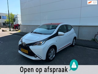 Toyota Aygo 1.0 VVT-i x CAMERA/NWE APK/5DRS/AIRCO/BLEUTOOTH
