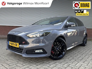 Ford Focus 2.0 ST|Keyless|Camera|Sony|Winterpack|Stealth Grey|
