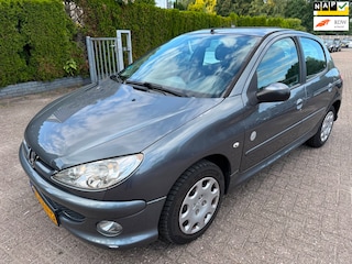 Peugeot 206 1.4 5-drs Génération Airco S/K DAK NAP NWE APK BIJ AFLEVERING