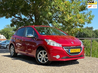 Peugeot 208 1.2 VTi Style | 5-Deurs met Airco nu € 4.975,-!!!