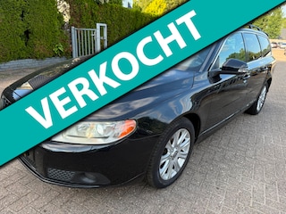 Volvo V70 2.0 D3 AUT. Momentum LEDER LMV NAVI XENON TR.HAAK