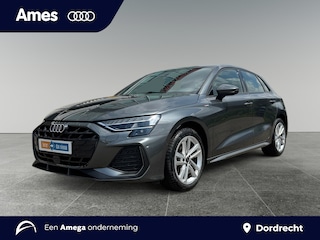 Audi A3 Sportback 35 150pk TFSI S edition Achteruitrijcamera | Parkeersensoren voor en achter | Adaptive Cruise Control