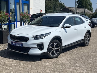 Kia XCeed 1.6 GDi PHEV DynamicLine l Cruise control, Camera, Stoel/stuur-verwarming, Half-leder, LED-verlichting.