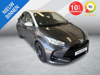 Toyota Yaris 1.5 Hybrid Style Bi-Tone