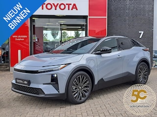 Toyota C-HR Executive AWD 77 kWh NIEUW & DIRECT LEVERBAAR! PANO-DAK LICHT INTERIEUR AWD 360° CAMERA STOEL/STUURVERW WARMTEPOMP EL-ACHTERKLEP
