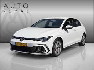 Volkswagen Golf 1.4 eHybrid GTE ACHTERUIT RIJ CAMERA | NAVIGATIE | CRUISECONTROL | STUUR/STOEL VERWARMING | LED PAKKET | PARKEERSENSOREN | VIRTUEEL COCKPITDISPLAY | APPLE CARPLAY & ANDROID AUTO |