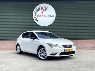Seat Leon 1.4 TSI Style Business / LED / TREKHAAK / CRUISE !