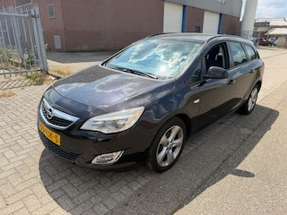 Opel Astra Sports Tourer 1.4 Turbo Edition NAVI l CRUISE l Airco l PDC V+A l AFNEEM TREKHAAK! GOED ONDERHOUDEN l TURBO FLUIT