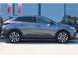 Opel Grandland X 1.2 Turbo 130pk Innovation AGR LEDER NAVI CAMERA CARPLAY 19'' TREKHAAK