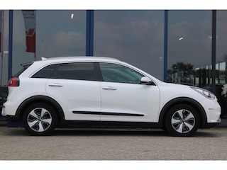 Kia Niro 1.6 GDi First Edition