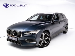 Volvo V60 2.0 T8 Plug-in hybrid AWD Ultimate Bright | Bowers & Wilkins | Panorama dak | Trekhaak | Stoel- Stuur en achterbankverw. | Head-up, Pilot assist, Elec. achterklep, 360 Camera, Electrische stoelen met geheugen