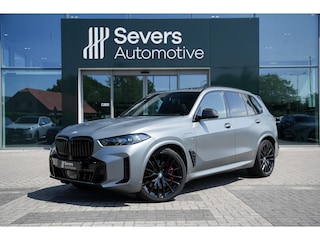 BMW X5 xDrive50e Launch Edition