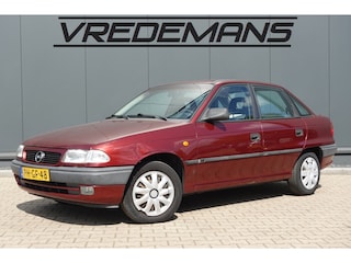Opel Astra 1.4i GL