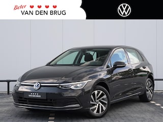 Volkswagen Golf 1.4 eHybrid Style 204pk DSG | Dealer onderhouden | Navigatie | Trekhaak | LED | Cruise control | Climate control | Lichtmetalen velgen |