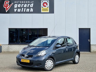 Toyota Aygo 1.0-12V Now MEENEEMPRIJS LEES ADVERTENTIE