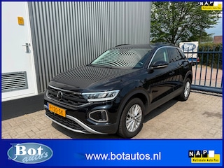 Volkswagen T-Roc 1.5 TSI Life / AUTOMAAT / NAVIGATIE / CAMERA / CRUISE / DIGITAL COCKPIT / NL-AUTO / PARKEERSENSOREN