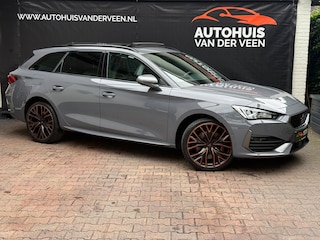 Cupra Leon 1.4 e-Hybrid VZ Copper Edition, ACC/Camera/Pano/19 Inch/Etc!