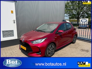 Toyota Yaris 1.5 Hybrid Dynamic / 1E EIGENAAR / APPLE CAR PLAY / CLIMATE / ACHTERUITRIJCAMERA / CRUISE CONTROL / NL-AUTO