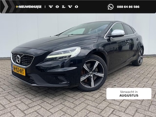 Volvo V40 1.5 T3 Polar+ Sport | Trekhaak | Panoramadak | Harman Kardon Audio | Achteruitrijcamera | Parkeersensoren | Parkeerassistent | Keyless Entry | Alarm | Stoelverwarming | LED Koplampen | Navigatie