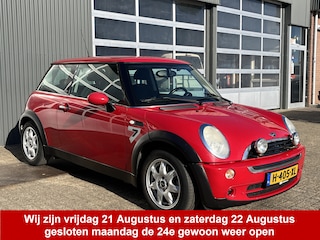 Mini Mini 1.6 16v D Anniversary Airco Telefoonvoorbinding Cruise controle Mistlampen voor Anniversary uitvoering Euro 4