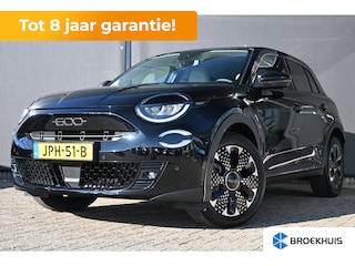 Fiat 600 e La Prima 54 kWh Tot 8 Jaar Garantie! | Vol-Leder | Adaptive Cruise | Massage | Elektr. Stoelen | Elektr. Achterklep | Achteruitrijcamera | !!