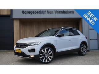 Volkswagen T-Roc 1.5 150pk TSI Sport Pano Virtual Stoelverw Drive select *68737km* 19 inch LM Cruise LED * 1ste eign*