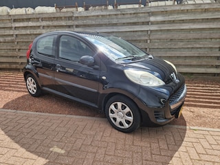 Peugeot 107 1.0-12V Automaat Millesim 200 Airco