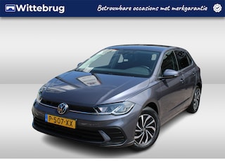 Volkswagen Polo 1.0 TSI 95pk Life / Navigatie by APP / LM 15 inch / Parkeersensoren / LED Lage km stand!!