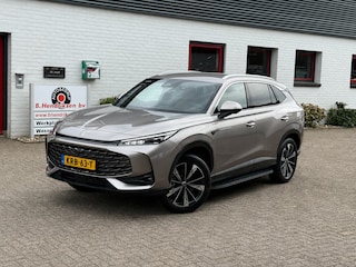 MG HS 1.5T GDI PHEV Aut Comfort/ Nieuwe voorraad auto/ 100 KM elektrisch bereik/ Bruin interieur/ Camera achter/ Apple Carplay/ Keyless entry