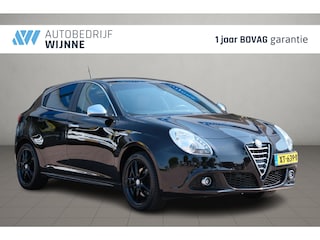 Alfa Romeo Giulietta 1.4 T 170pk Aut. Exclusive | Leer | Navi | Trekhaak | Xenon | PDC