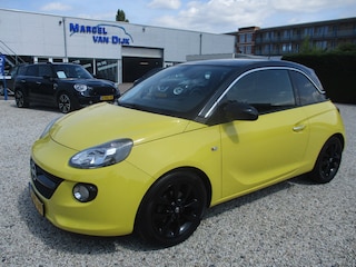 Opel Adam 1.2i Glam!