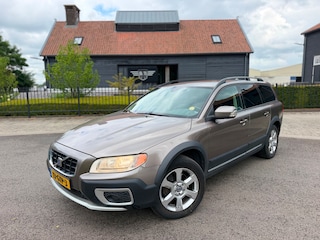 Volvo XC70 2.4 D5 Summum AUTOMAAT LEER NAVI STORING ROETFILTER