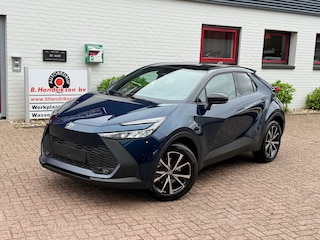 Toyota C-HR 2.0 High Power PHEV 223pk CVT Dynamic/ Blauw met zwart dak/ Apple Carplay/ Keyless entry/ Stuur + Stoelverwarming/ Camera achter/ Nieuwe voorraad auto
