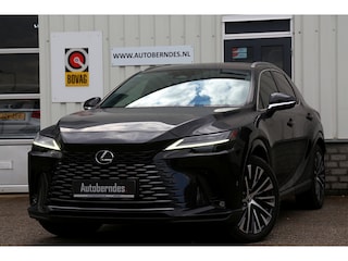 Lexus RX 350h Hybrid 4WD*Lexus fabrieksg.T/m05-2034!*Perfect Lexus Onderh.*HUD/ACC/Leder/Stoelverw./Stuurverw./Stuurkoeling/Dodehoek/Memorie/Elek. Klep/Keyless Entry+Go/Apple Carplay-Android/Camera/Parkeersens.V+A/21 inch LM*