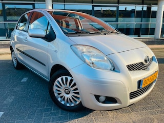 Toyota Yaris 1.3 VVTi Aspiration 5 D AUTOMAAT KLIMATRONIC