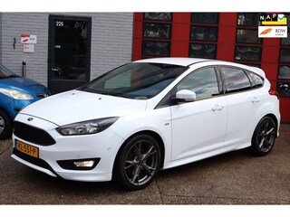 Ford Focus 1.5 ST-Line , Navi , Pdc, 18 inch
