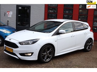 Ford Focus 1.5 ST-Line , Navi , Pdc, 18 inch