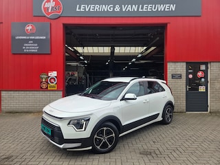 Kia Niro 1.6 GDi PHEV DynamicLine/ Stoel en stuur verwarming/ Camera/ Cruise control/ Apple Carplay- android Auto/ Rijklaarprijs!