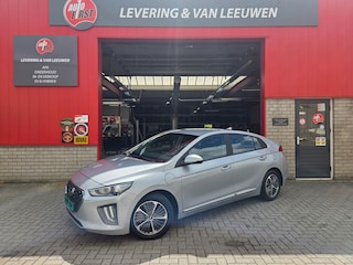 Hyundai Ioniq 1.6 GDi PHEV Premium/ Camera/ Apple Carplay- Android auto/ Stoel en stuur verwarming/ Rijklaarprijs!